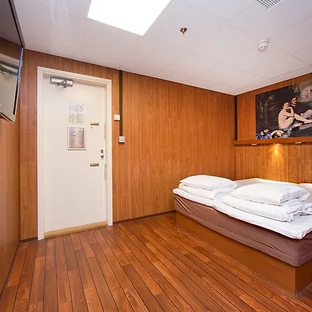 Omena Loennrotinkatu Hotel
