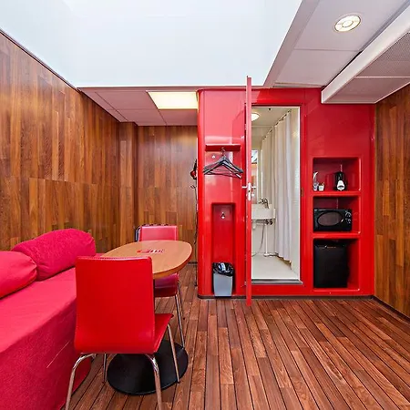Omena Loennrotinkatu Hotel