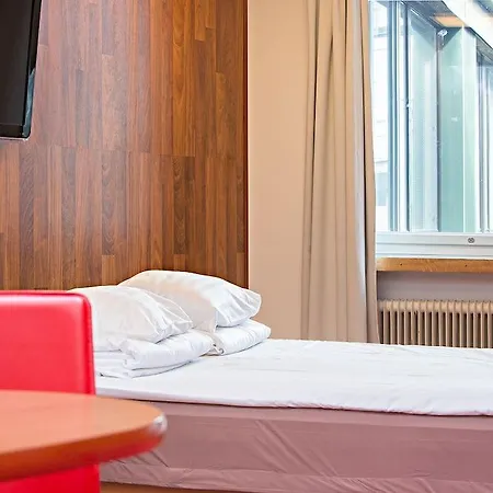 Omena Loennrotinkatu 3* Helsinki