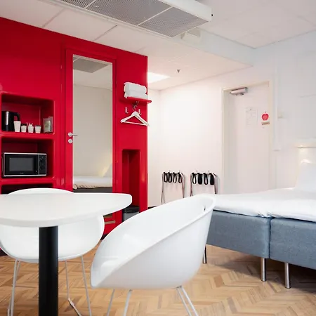 Omena Loennrotinkatu 3* Helsinki