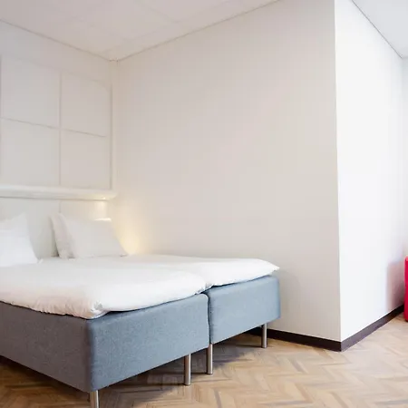 Hotel Omena Loennrotinkatu 3*