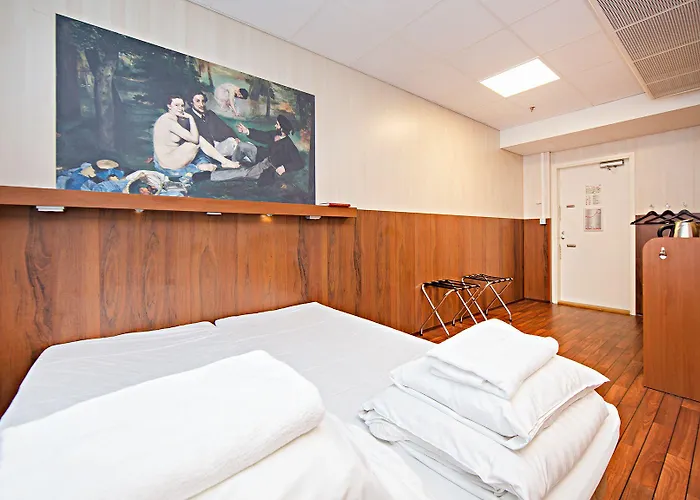 Omena Loennrotinkatu 3* Helsinky