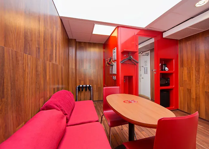 Omena Loennrotinkatu 3* Helsinky